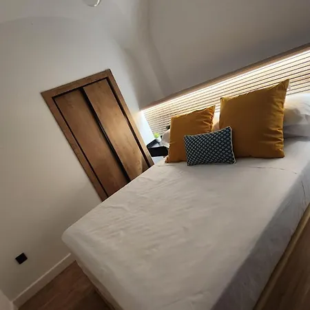 Bailen 3 Appartement Caces Buitenkant foto